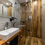 Apartment Like